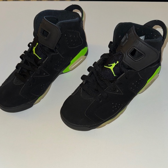 Jordan 6 Retro Electric Green - Picture 2 of 2